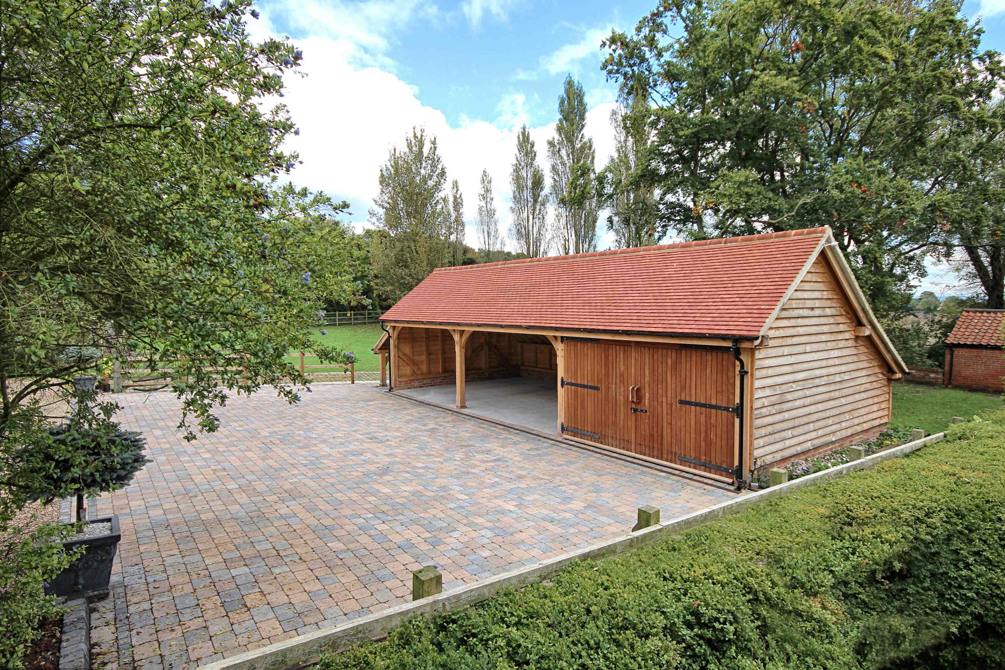 3 Bay Extra Wide Oak Garage.jpg